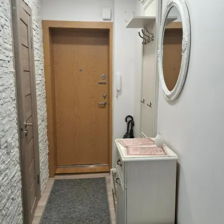 Azuolu Giraiteje 2 Bedroom Klaipėda