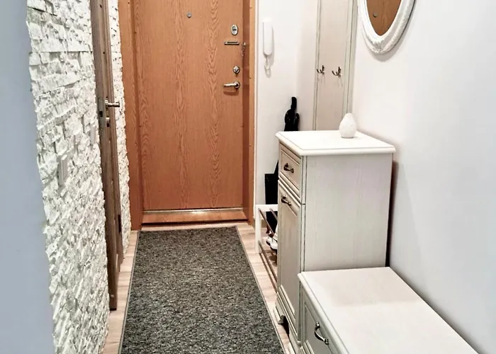 Azuolu Giraiteje 2 Bedroom Apartment